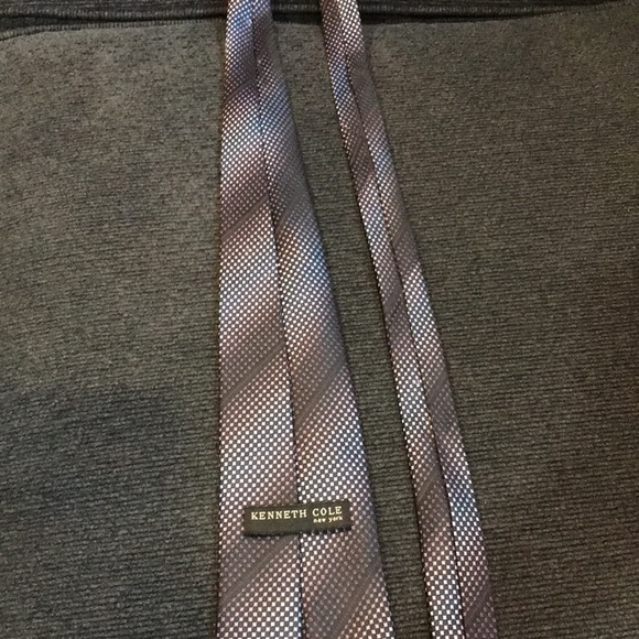 Kenneth Cole Men's 100% Imported Handmade Silk Shimmer Geometric Design Necktie - Picture 12 of 14